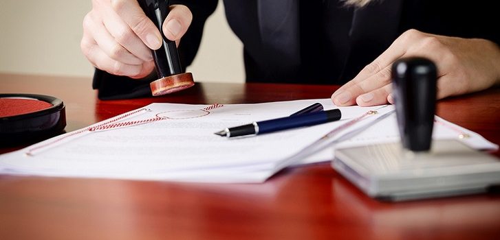 Dlaczego warto podpisać umowę przedwstępną u notariusza?